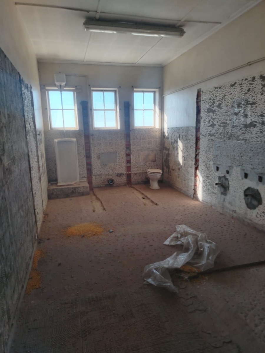  Bedroom Property for Sale in Ladybrand Free State